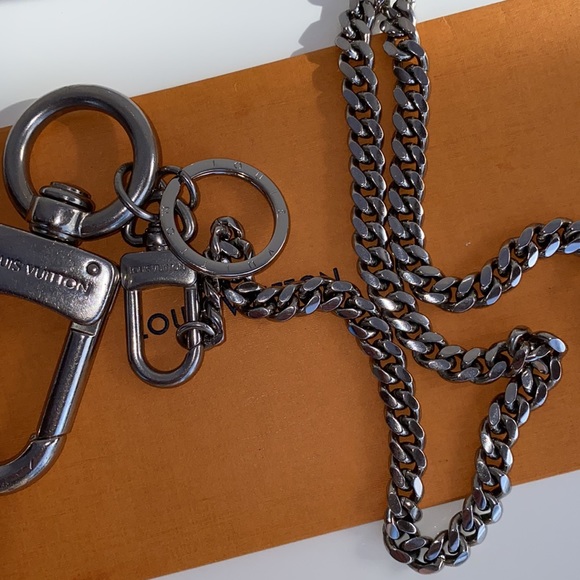 Rare Authentic Louis Vuitton Wallet Chain and Keychain 2 items 25.5” Unisex - Picture 16 of 17